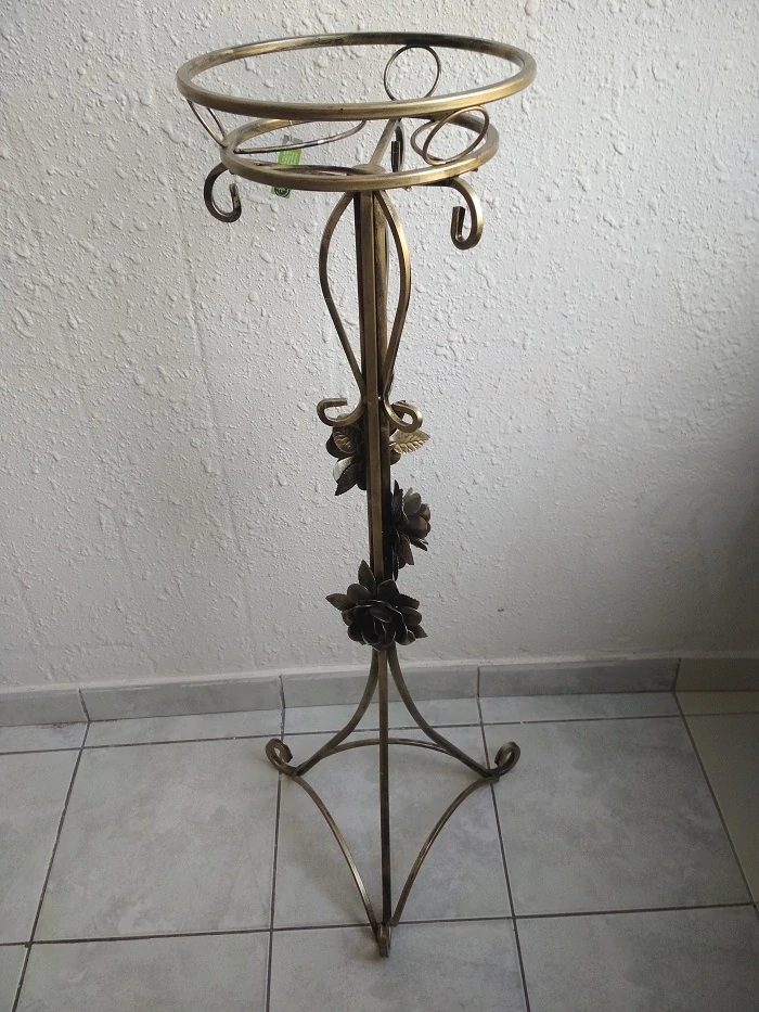 Kovový stojan na 1 květinu