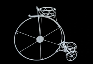 Kovový stojan na květiny- kolo vel. bílé