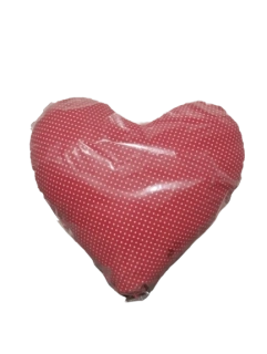 Bylinkový polštář ve tvaru srdce - červené tečky, voňavý polštářek